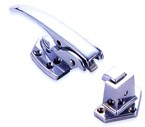 REACH-IN TRIGGER ACTION DOOR LATCH ASSEMBLY